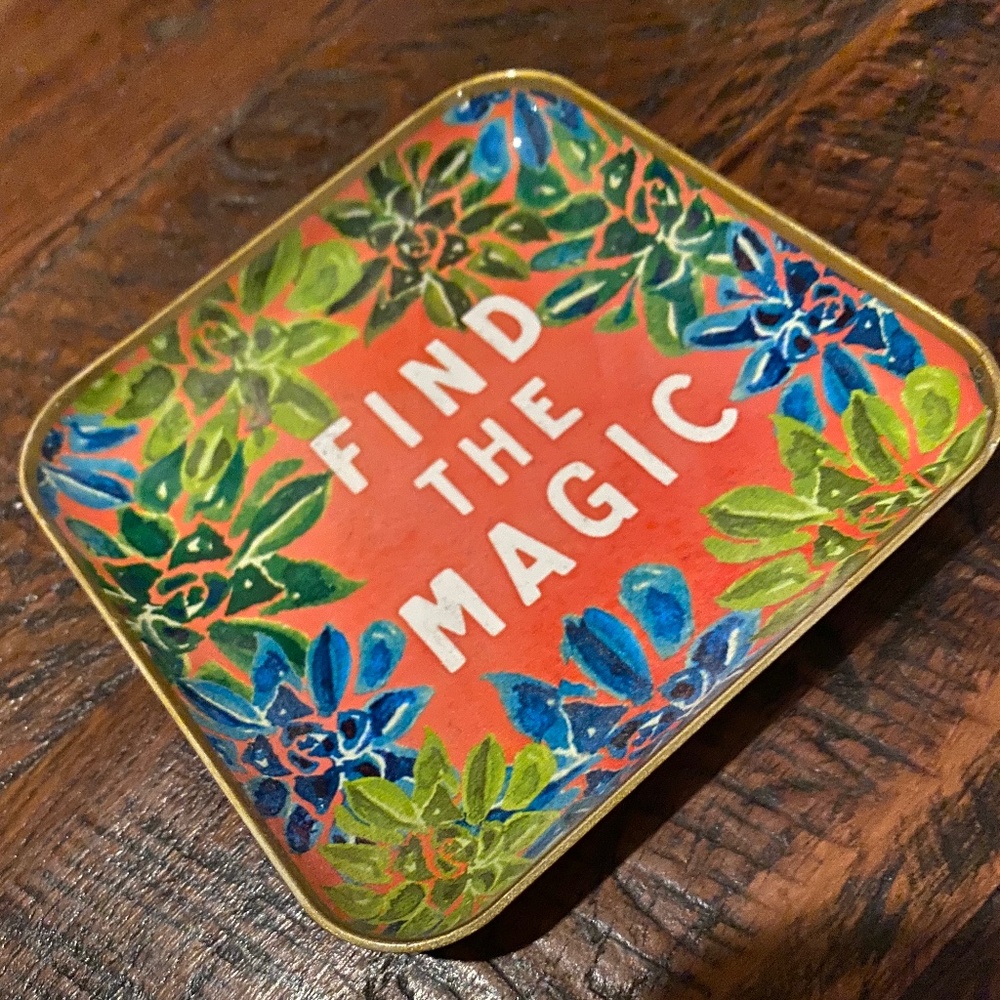New Studio Oh! x Justina Blakeney Jungalow “Find the Magic” catchall dish tray